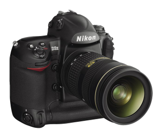 Illustration for article titled Nikon's D3X Masterpiece DSLR Goes Official With An $8,000 Price Tag